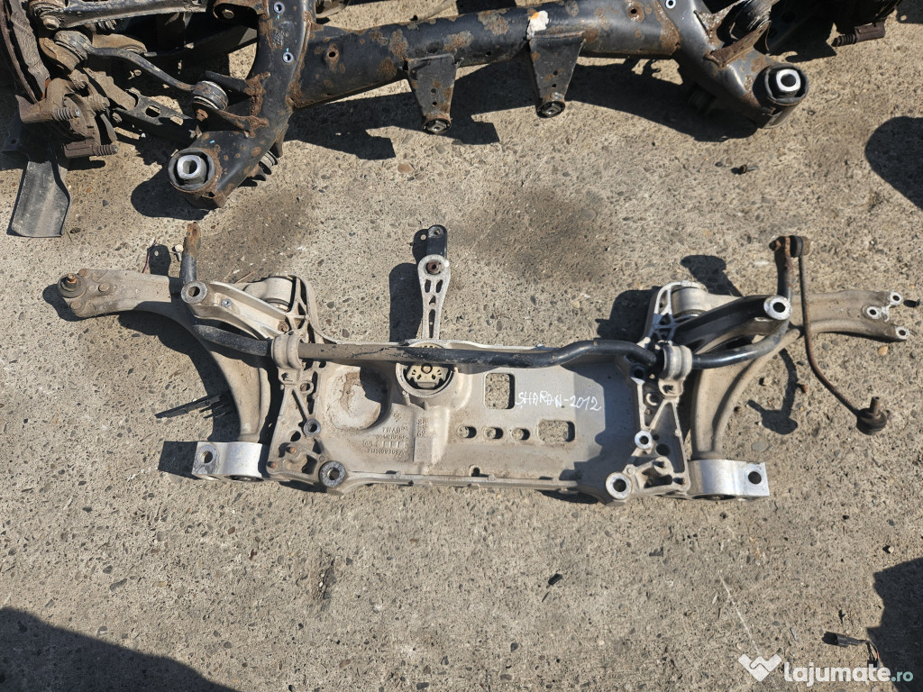 Jug motor Volkswagen Sharan 2012