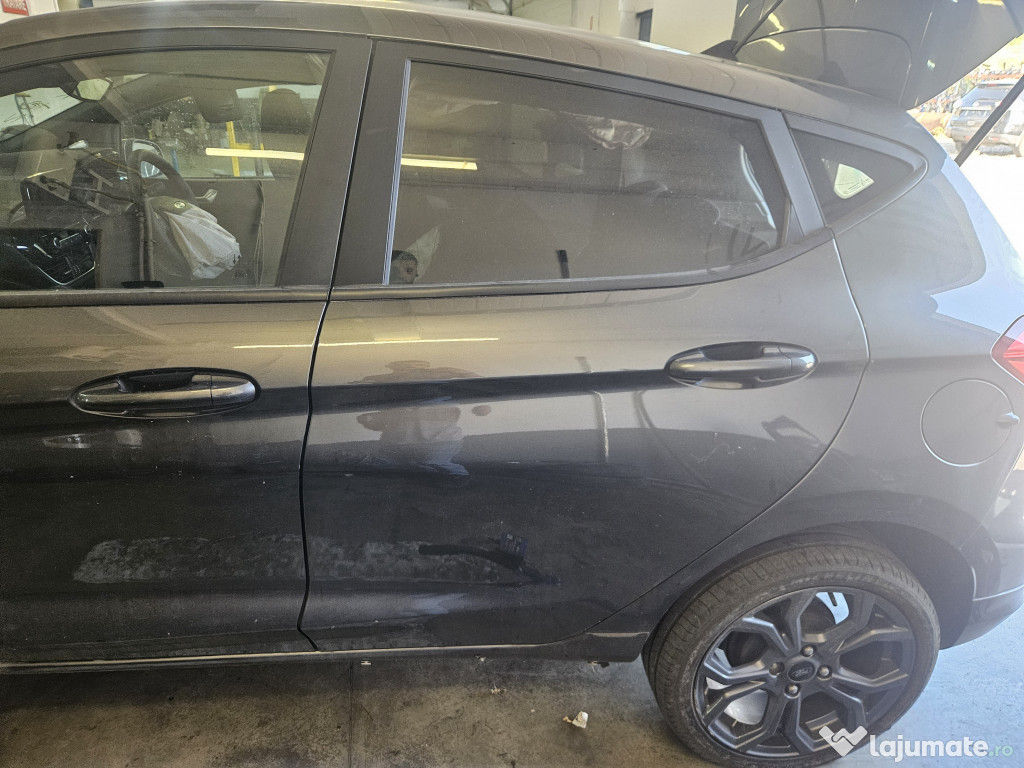 Usa stanga spate Ford Fiesta Hatchback 2020