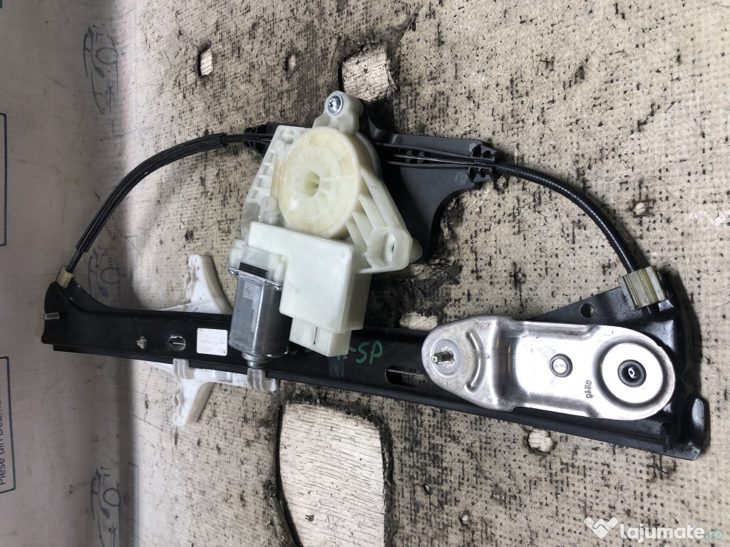 Macara geam dreapta spate Volkswagen Passat B8 2016