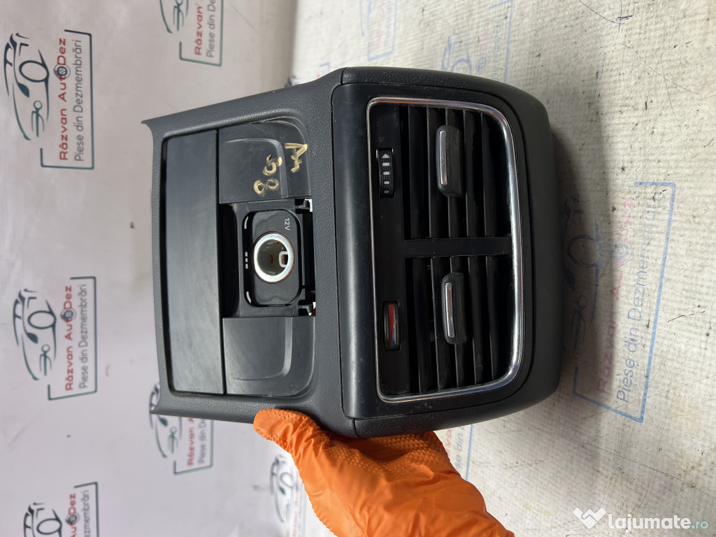 Grila ventilatie cotiera Audi A4 B8 2012