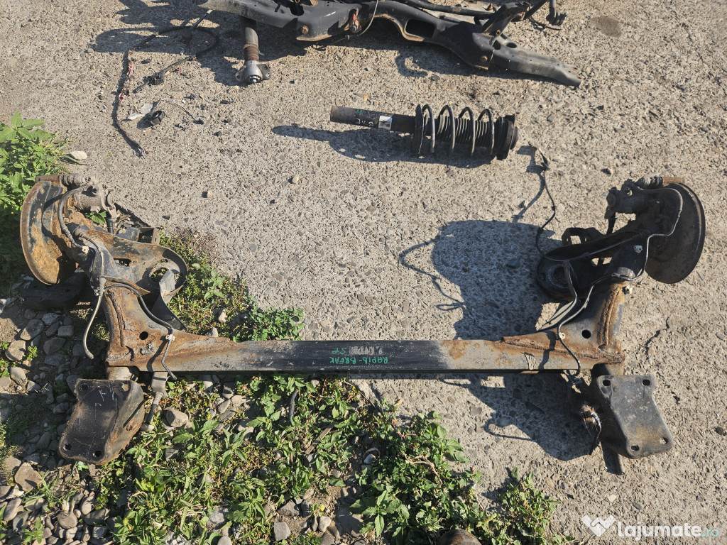 Punte spate Skoda Rapid Spaceback 2014