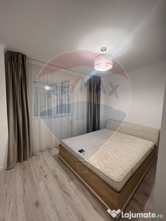 Apartament 4 camere zona Berceni+loc de parcare