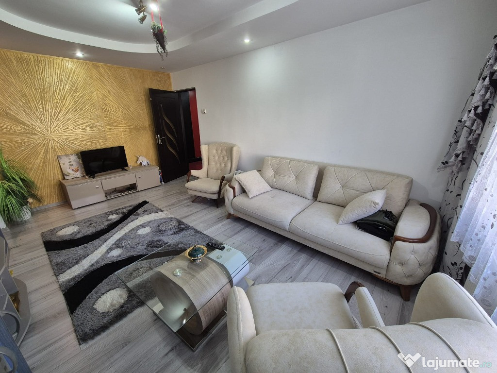 Apartament spațios de 2 camere, decomandat zona Alfa Arad – comision 0