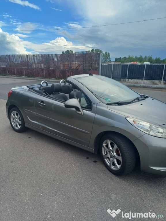 Vând Peugeot 207 CC decapotabil