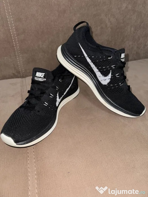 Nike Flyknit Lunar 1