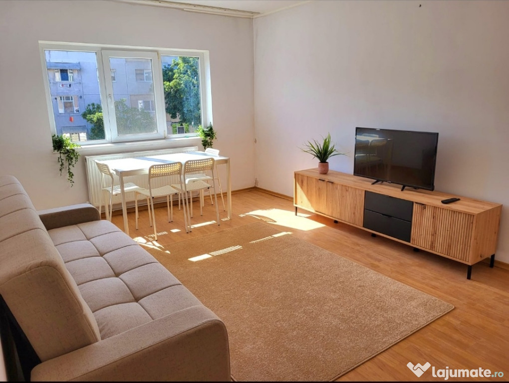 2 camere dec frunzelor Năvodari