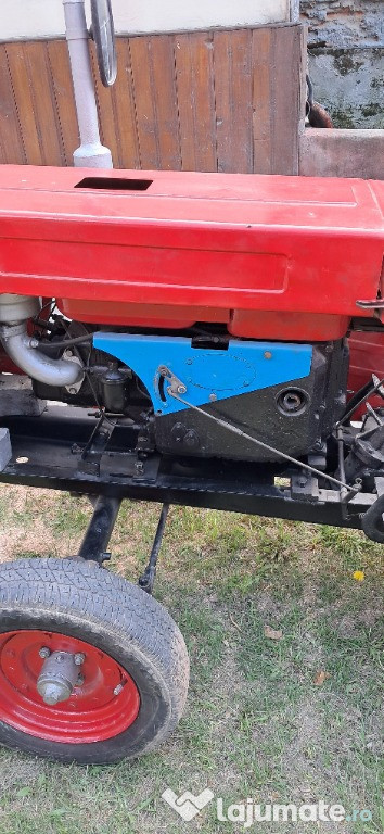 Tractoraș hebey de 15 cai