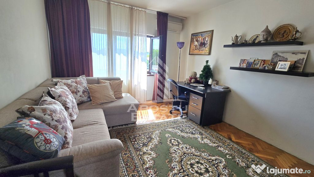 Apartament cu 3 camere, centrala proprie, zona Dacia