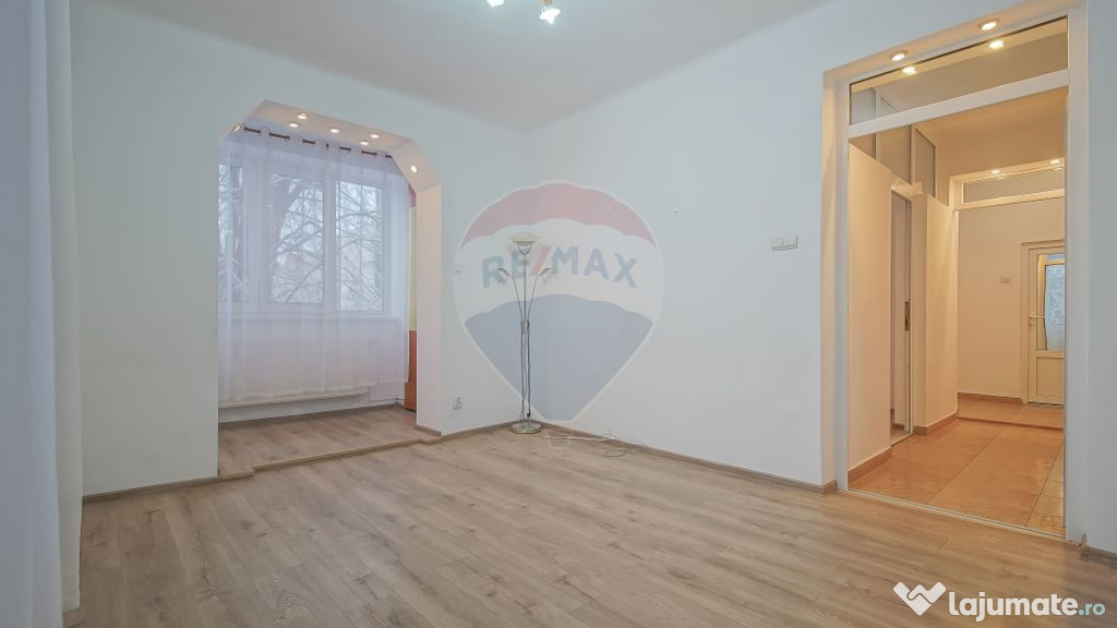 Apartament 2 camere - chirie str. Toamnei nr. 24/ Centrul...
