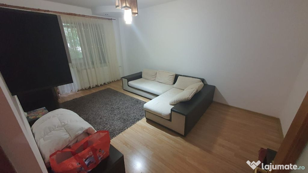 Berceni Piata Sudului Oltenitei 3 cam etaj 1