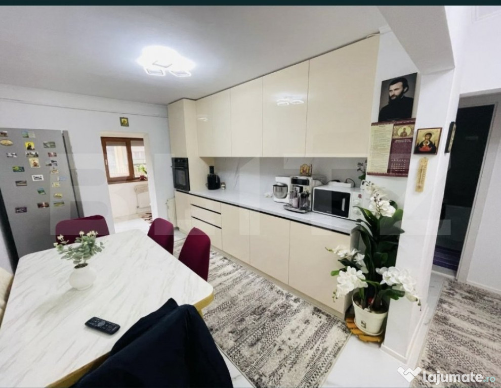 Apartament 3 camere,70 mp,decomandat,Lipovei