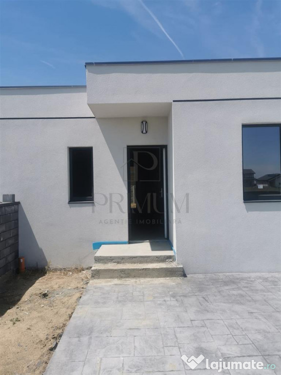 Duplex pe parter - modern - personalizare interioara