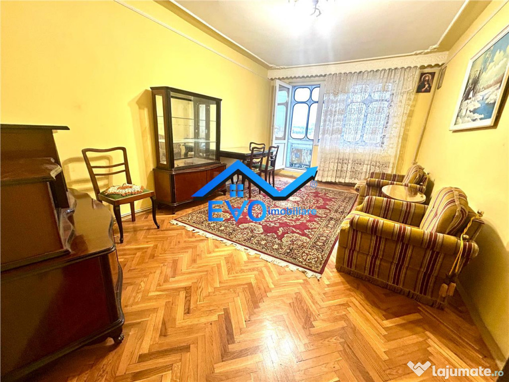 Apartament de inchiriat cu 3 camere, zona Alexandru cel Bun