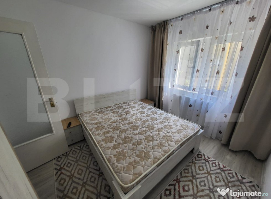Apartament de inchiriat, cu 3 camere, 72 mp, zona Spitalul j
