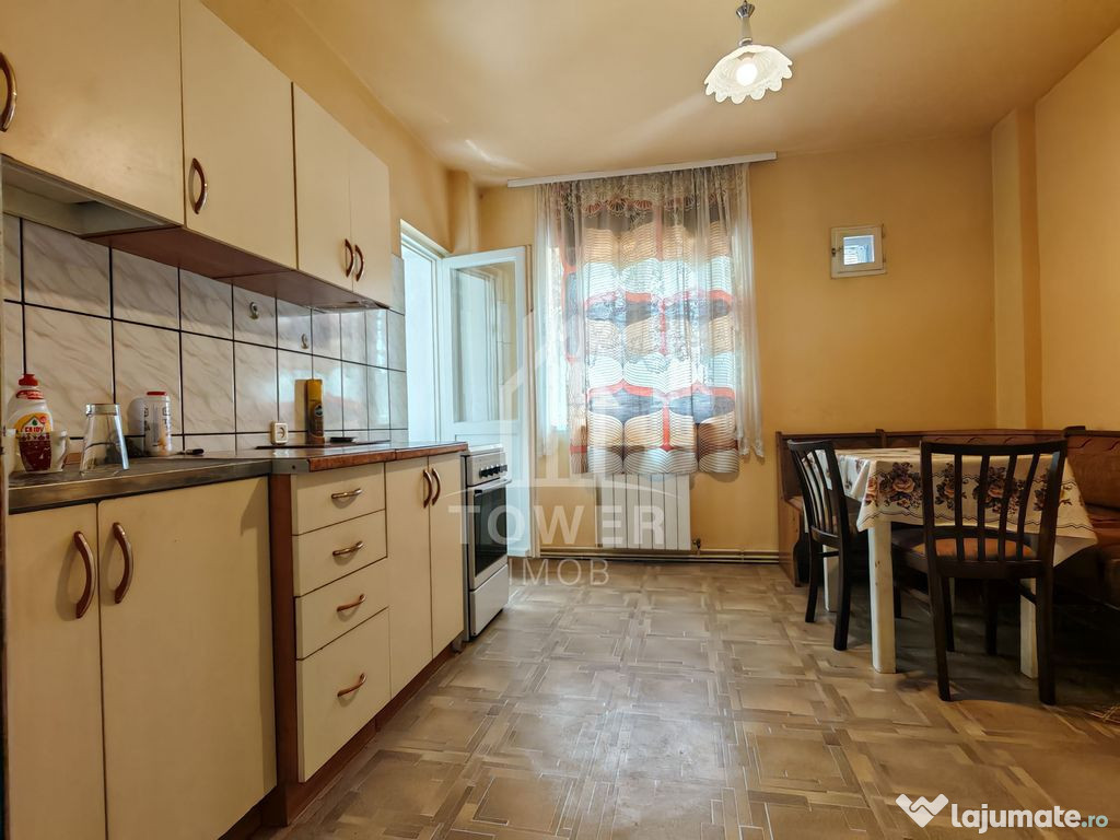 Apartament spațios cu 4 camere și 3 balcoane – zonă ...