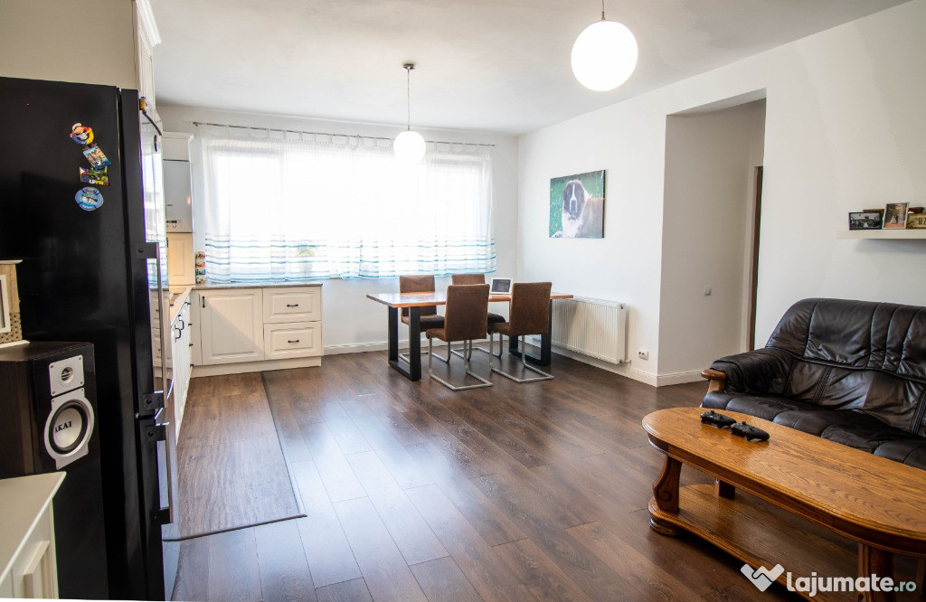 Apartament cu 3 camere, finisat,mobilat, zona Parcului Poligon