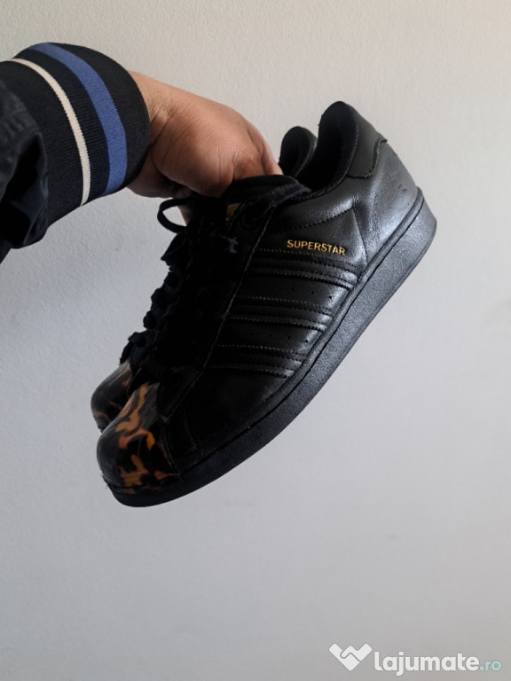 Adidasi originali mr40
