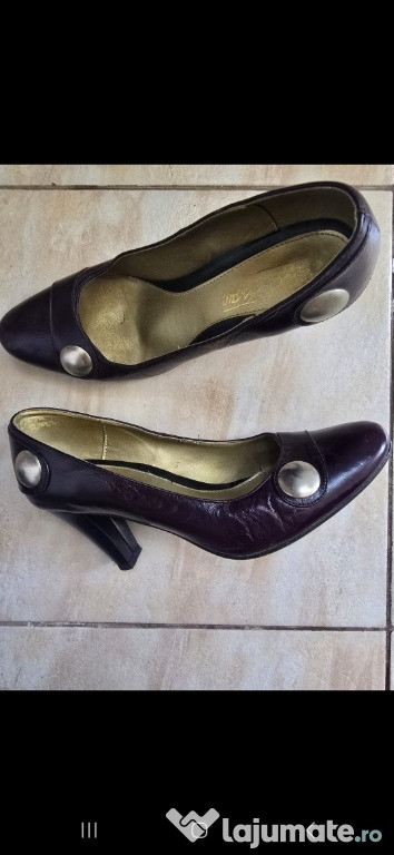 Pantofi dama, marime 37, piele interior, exterior, culoare mov inchis,