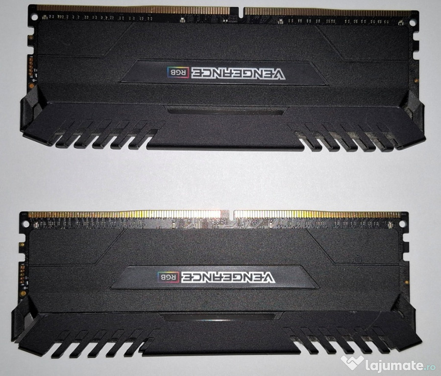 DDR4 2x16 Corsair Vengeance