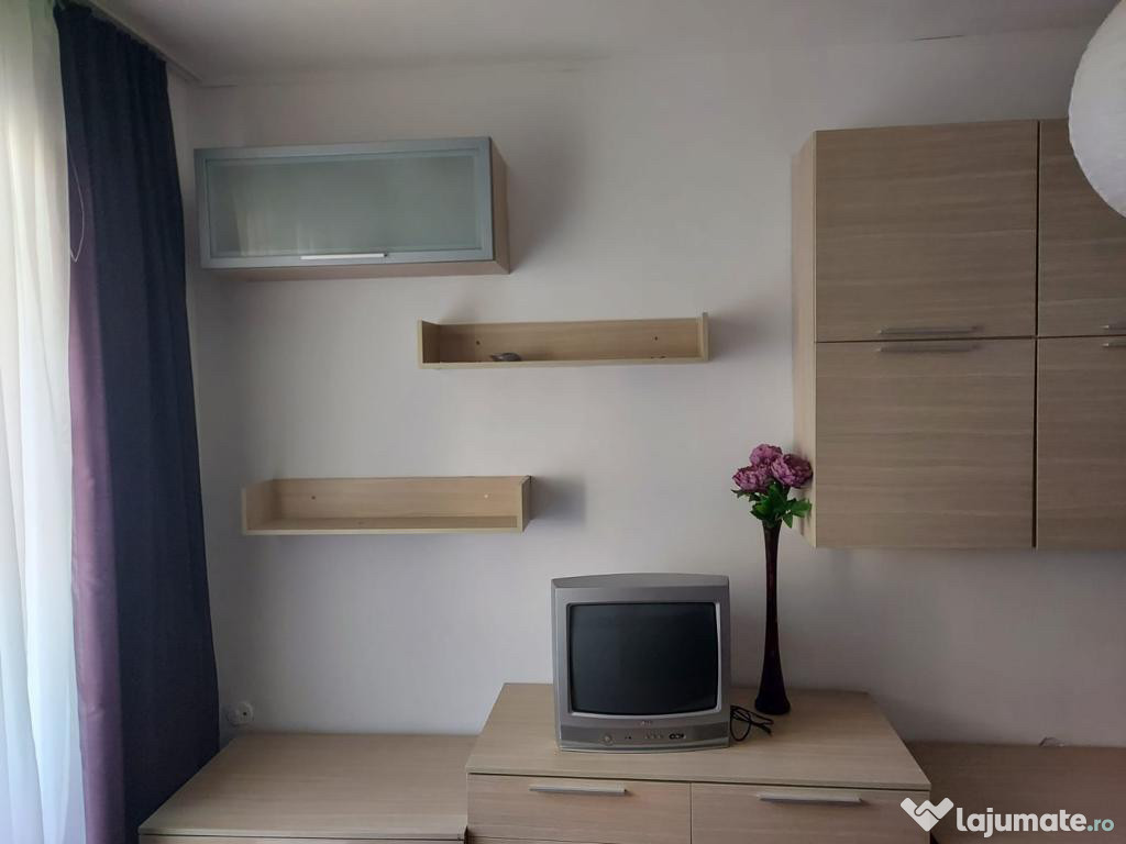 Apartament 3 camere decomandat mobilat Codru Cosminului