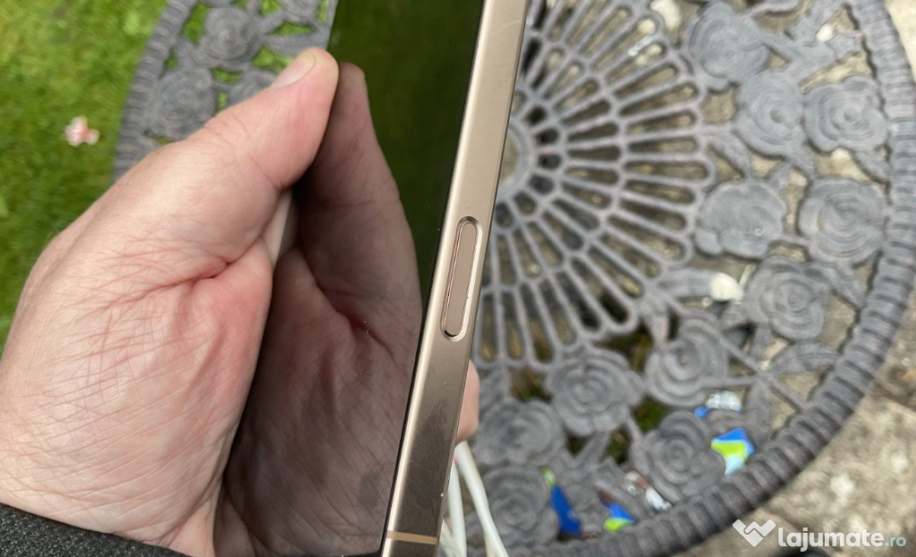 Deblocare iPhone 16 Pro Max
