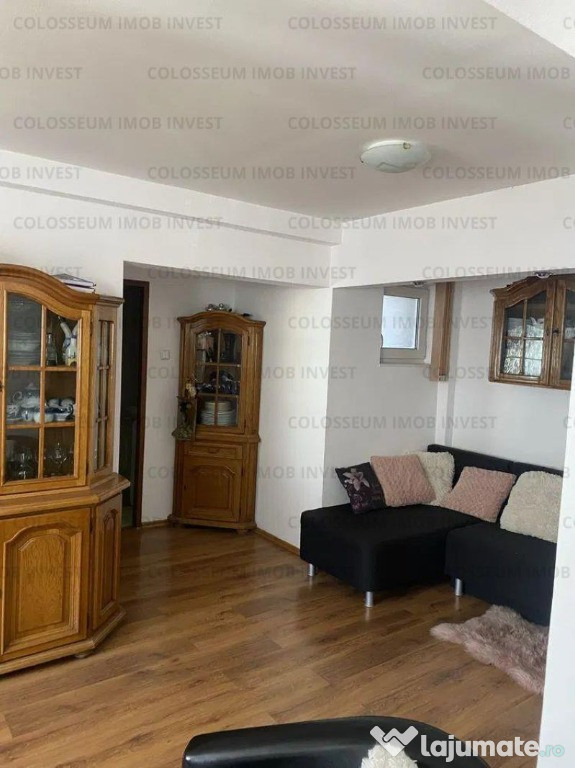 Apartament 3 camere, decomandat - zona Racadau