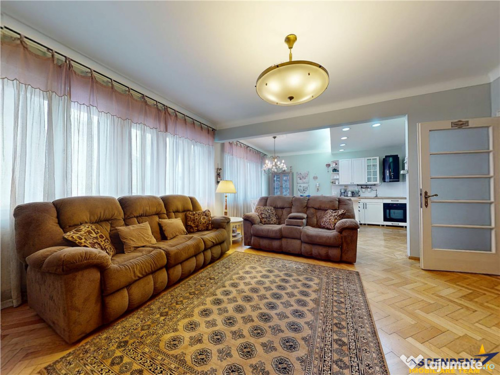 Tur LIVE! Proprietate regim special, Central, Brasov