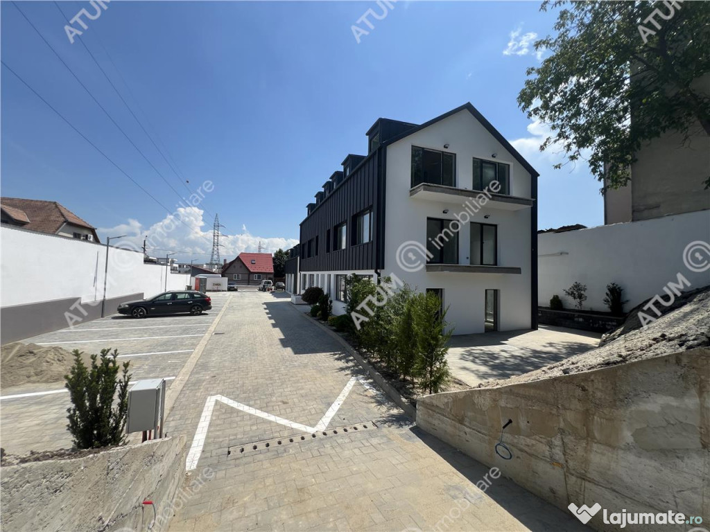 Apartament de 3 camere cu balcon etaj 2 zona Turnisor din Si