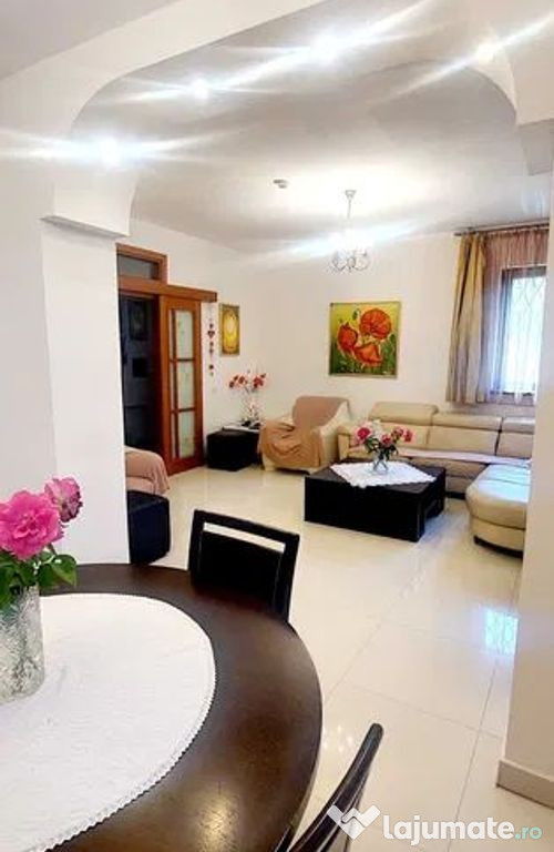 Vila D+P+E+M 208 MP UTILI | Curte+Garaj+4 locuri de parca...