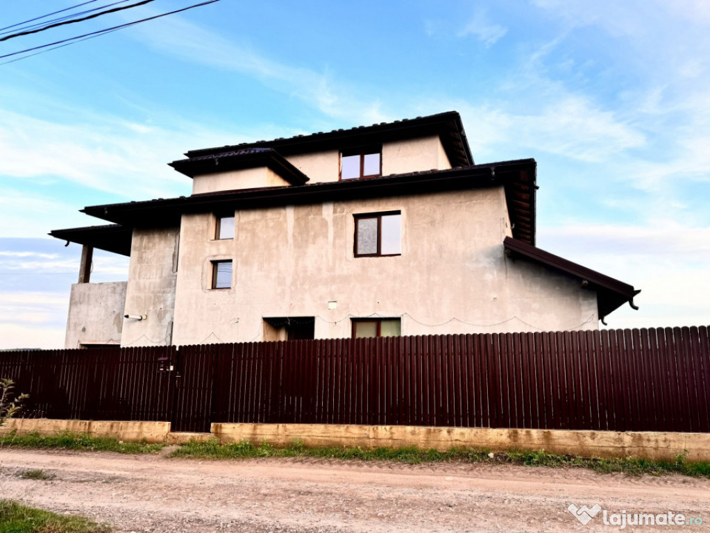 VILA DE VANZARE P+E+M BREAZU - IASI