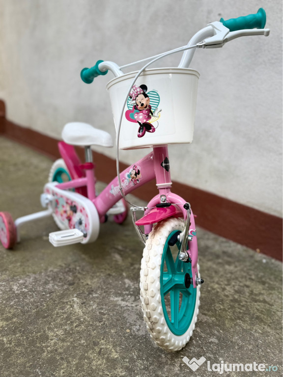 Bicicletă cu pedale pentru copii