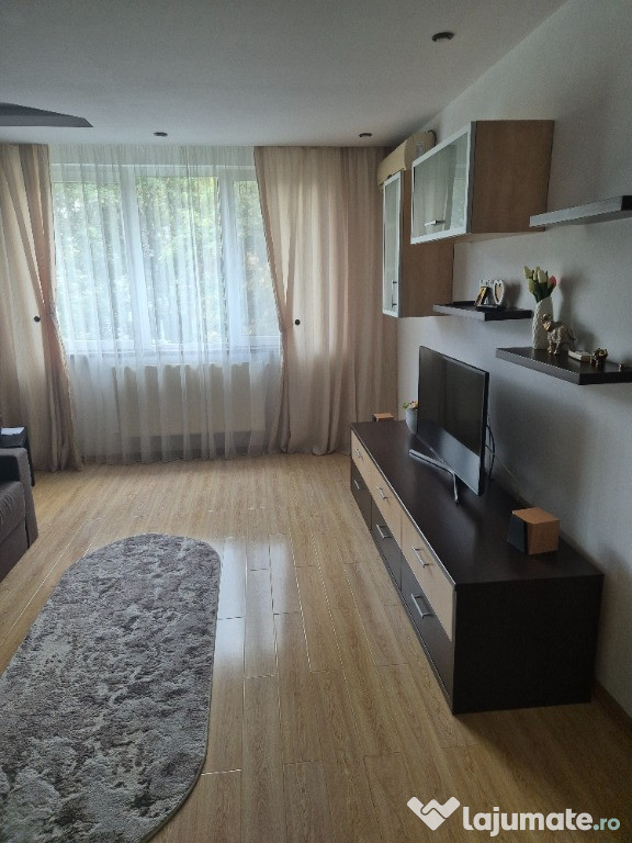 Inchiriere apartament 3 camere - Drumul Taberei