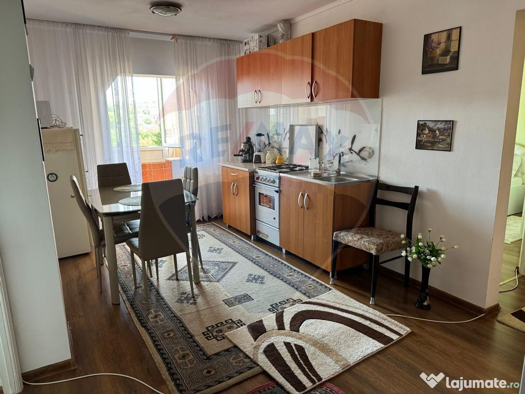 Apartament cu 2 camere de închiriat, în zona Rogerius
