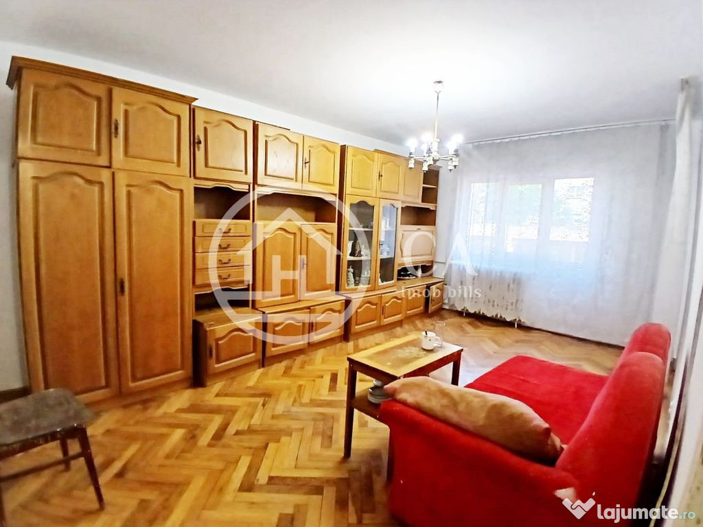 Apartament cu 3 camere de inchiriat in zona Rogerius, Oradea