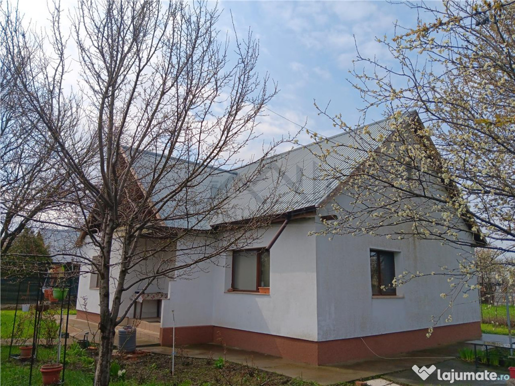 Lunca Cetatuii CASA 97mp parter si mansardat 60mp constructi