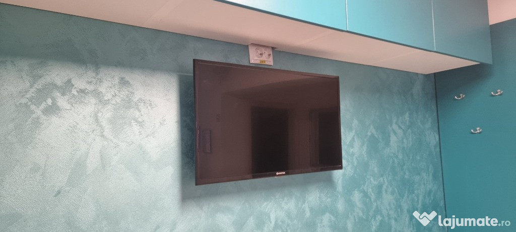 Televizor Vortex 85 cm (33 inch)