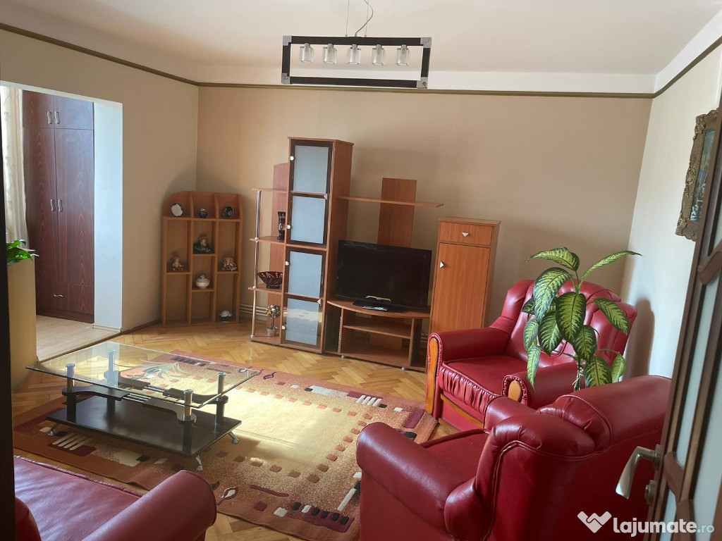 Inchiriez apartament 3 camere micalaca-miorita