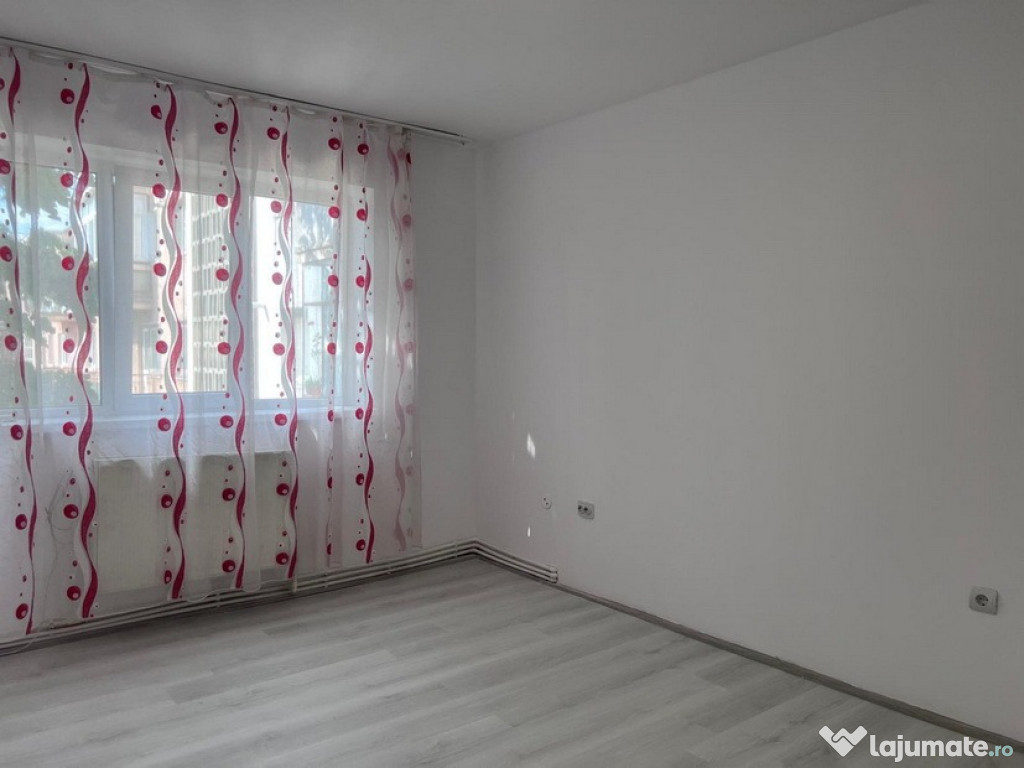 Apartament 3 camere in Deva, zona Gojdu