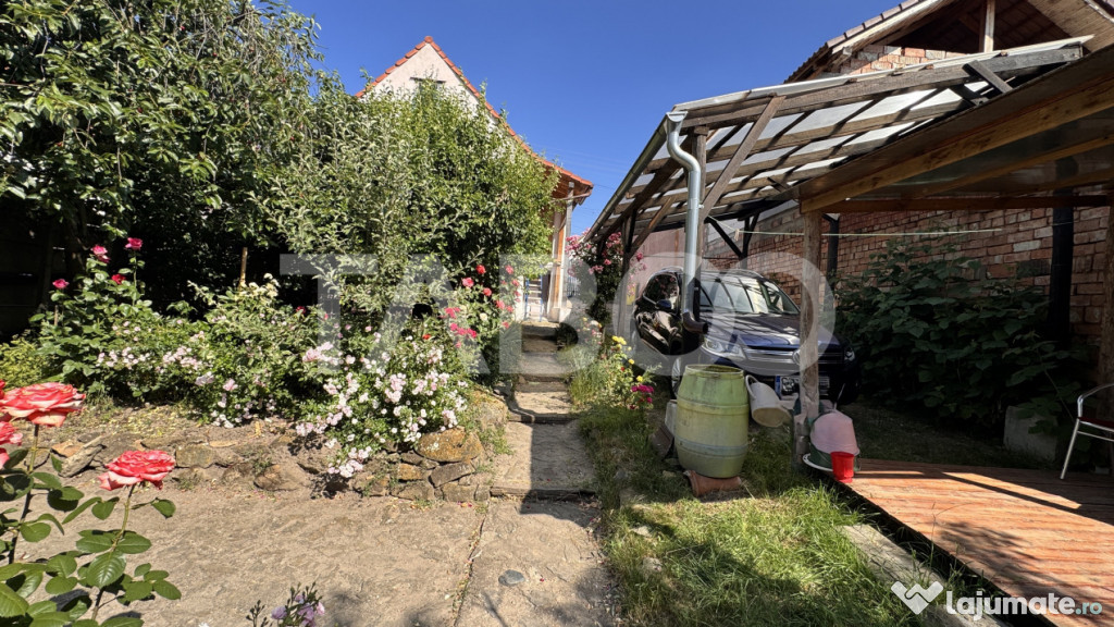 Casa de vanzare Cornatel cu curte spatioasa loc de relaxare