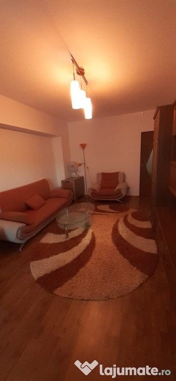 Apartament 2 camere, zona Crinilor