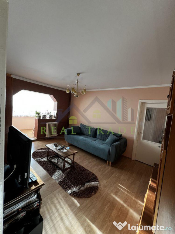 Apartament 3 camere decomandat etaj intermediar zona Gemenii