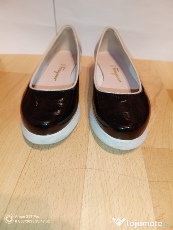 Balerini Salvatore Ferragamo , din piele lăcuită 36