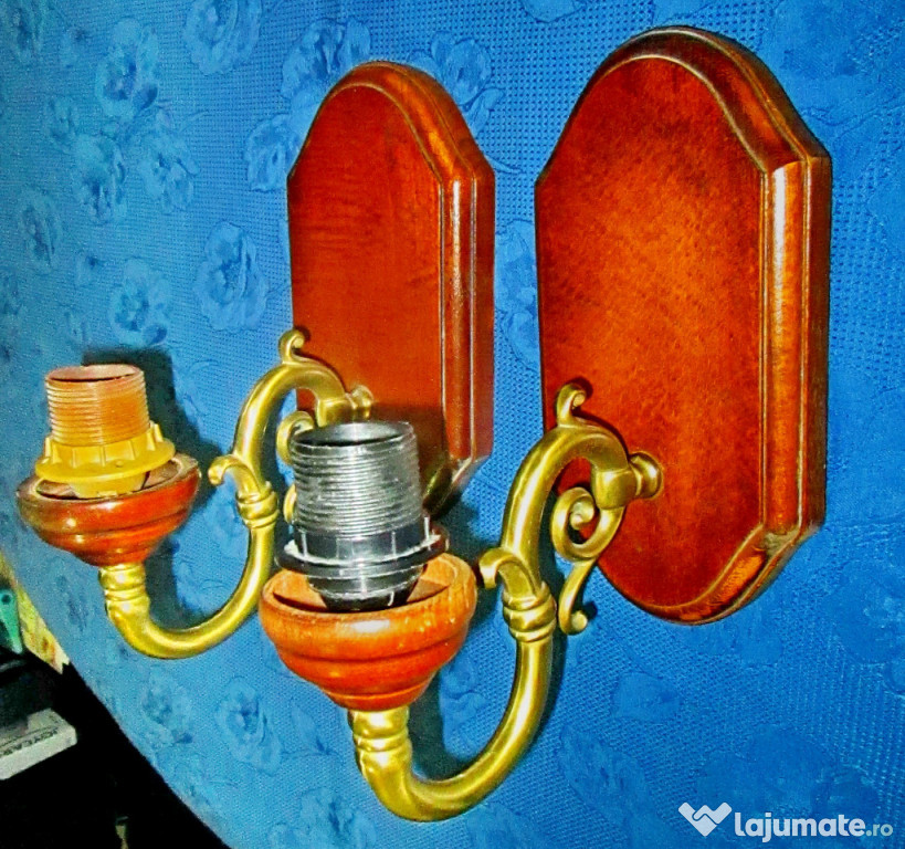 3079-Aplice electrice pereche model clasic 1brat alama suport lemn.