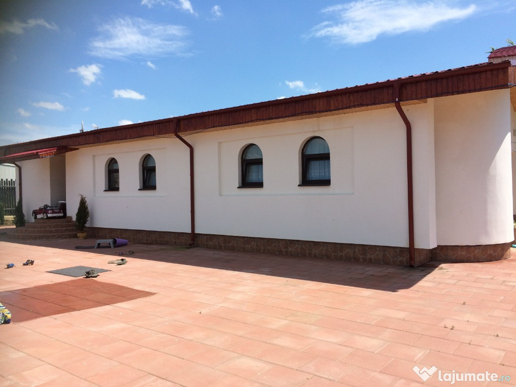 Casă tip duplex, 305 mp, teren 1105 mp , Apahida, str. Câmpenești nr.