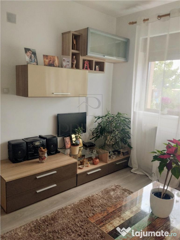 Duplex mobilat utilat - zona excelenta - langa asfalt - pano
