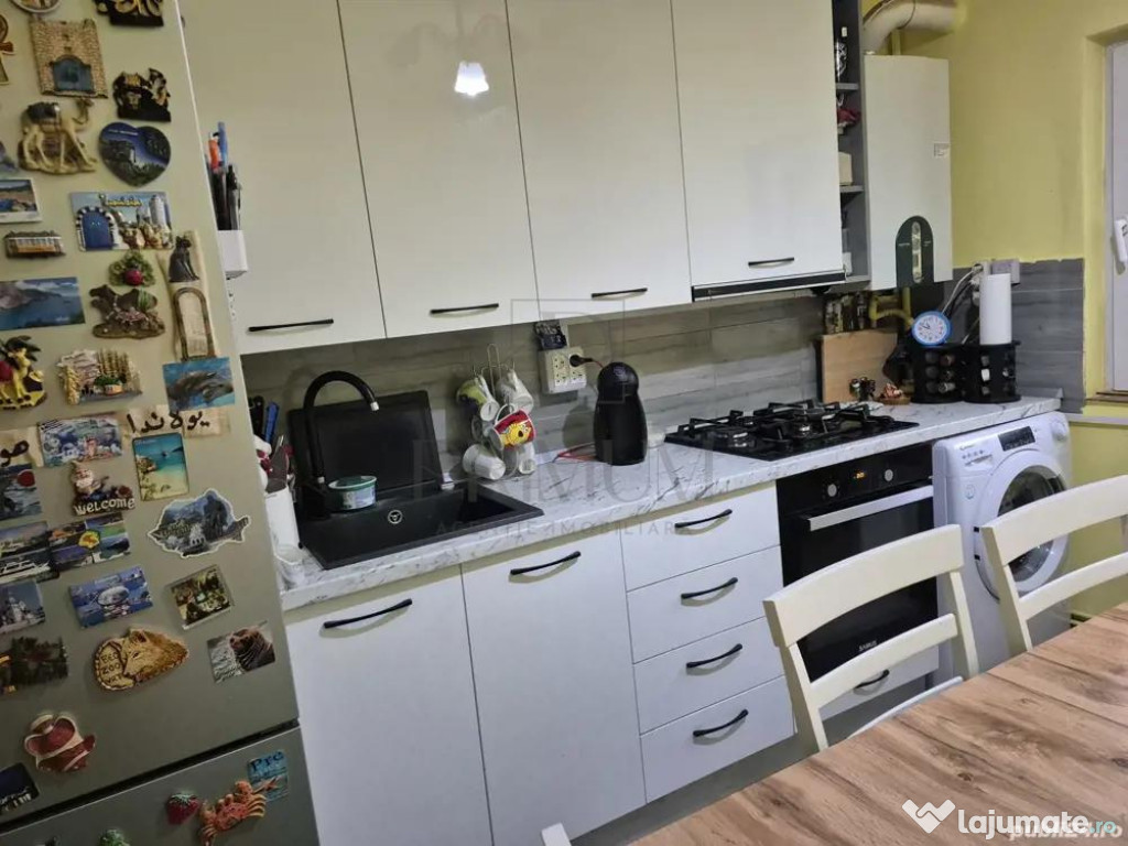 DAMBOVITA - 3 Camere - ETAJ 2 - Centrala proprie - Decomanda