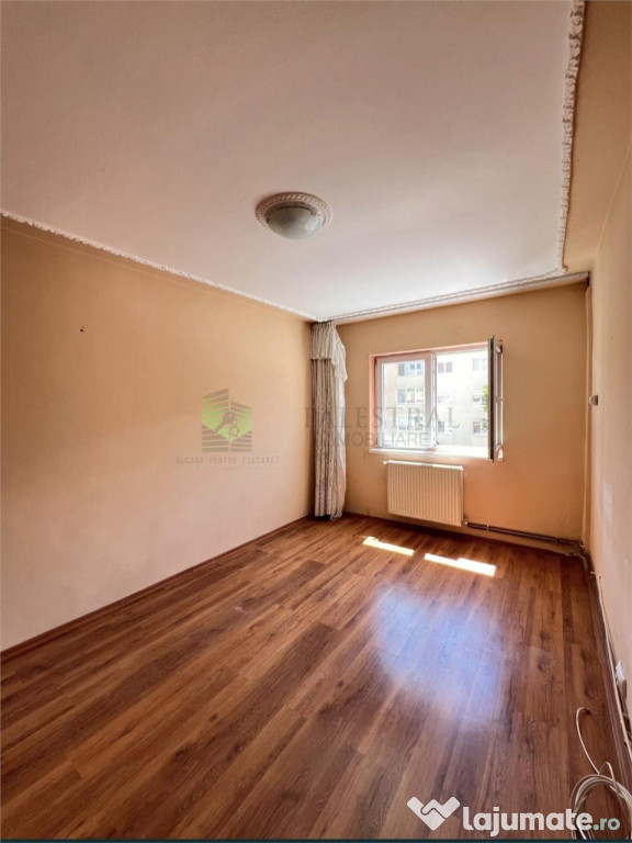 2 Camere ASTRA 95.000 Euro