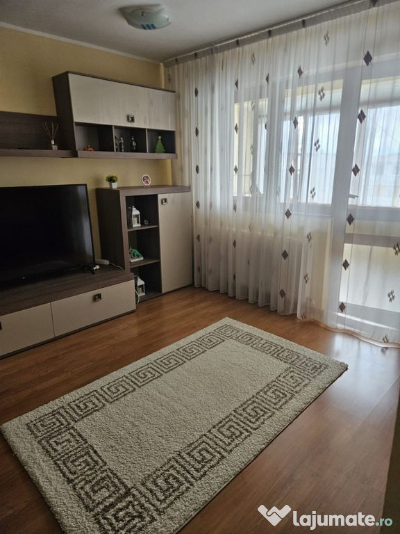 Apartament de inchiriat 3 camere in Galati