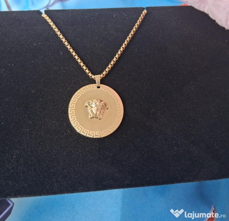 Colier Versace Medusa 280lei