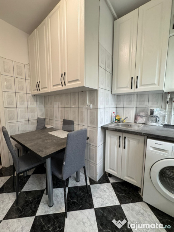 Apartament 2 camere, 54 Mp, zona Margeanului